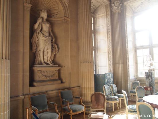 メゾンラフィット　maisonlaffitte