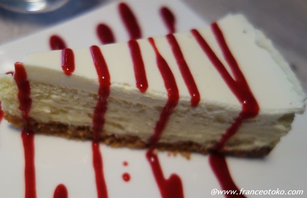 Le fameux cheesecake de Chez Rachel　パリのおいしいチーズケーキ